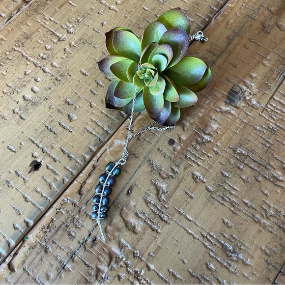 Handmade Black Freshwater Pearl Sterling Silver Tusk Necklace - Picture 5 of 7